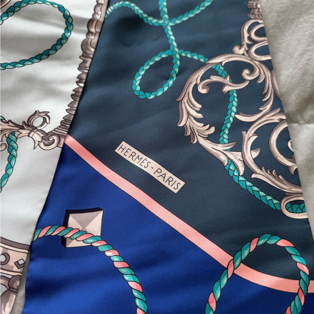Hermes Blue silk Scarf Twilly - Picture 7 of 8